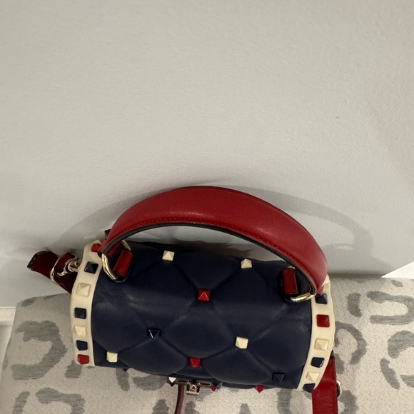 Valentino Garavani Candystud Top Handle Bag Leather Mini - Picture 14 of 17